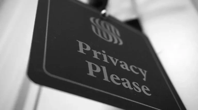 rimuovere contenuti o notizie sul web